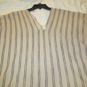 🚨 5 for $10 🚨Cato poncho